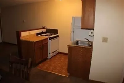 1076 Social Street #1, Woonsocket, RI 02895 - Photo 5