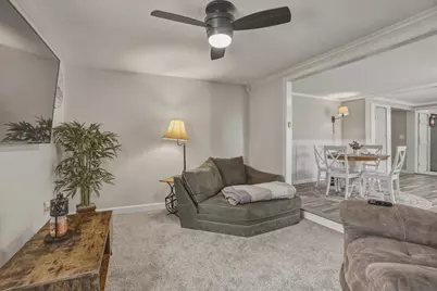 22 Milford St, Medway, MA 02053 - Photo 11