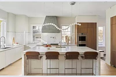 56 Bigelow Rd, Newton, MA 02465 - Photo 9