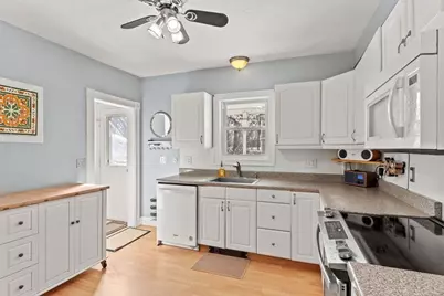 97 East St, Mansfield, MA 02048 - Photo 5