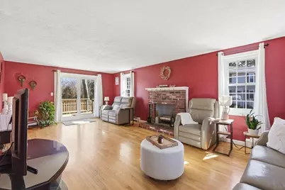 14 Orchard Ave, Kingston, MA 02364 - Photo 9