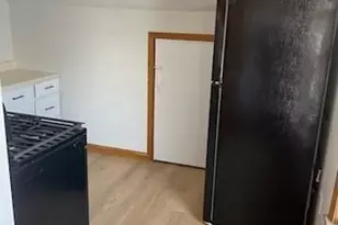 52 Forest St, Fall River, MA 02721 - Photo 5