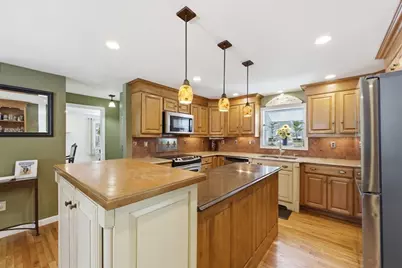 13 Woodlawn Dr, Sturbridge, MA 01566 - Photo 9