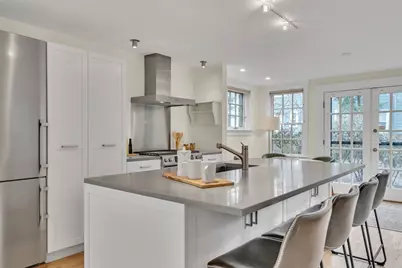 138 Pleasant St #138, Cambridge, MA 02139 - Photo 5