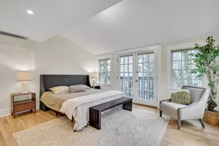 138 Pleasant St, Cambridge, MA 02139 - Photo 9