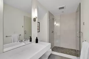 138 Pleasant St, Cambridge, MA 02139 - Photo 15