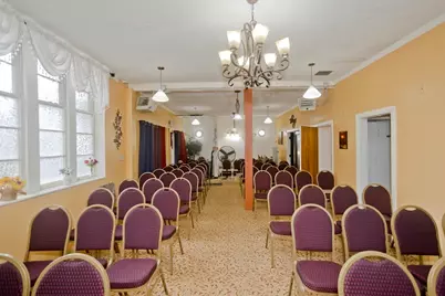 193 Elm, Holyoke, MA 01040 - Photo 5