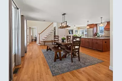 81 Longmeadow Dr, Lowell, MA 01852 - Photo 9