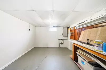 22 Longwood Ave, Woburn, MA 01801 - Photo 27