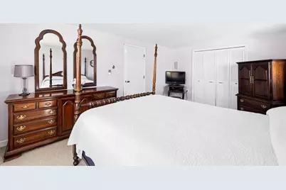 22 Longwood Ave, Woburn, MA 01801 - Photo 29