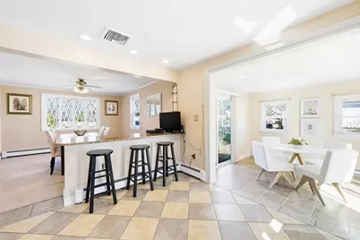 22 Longwood Ave, Woburn, MA 01801 - Photo 21