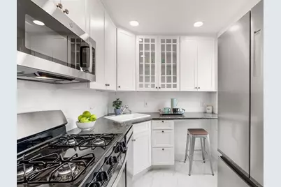 1874 Beacon St #4, Brookline, MA 02445 - Photo 7