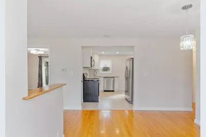 6 Bartlett St, Oxford, MA 01540 - Photo 5