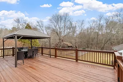 6 Bartlett St, Oxford, MA 01540 - Photo 37