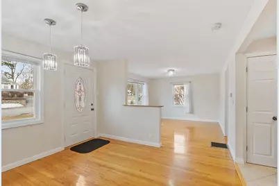 6 Bartlett St, Oxford, MA 01540 - Photo 7