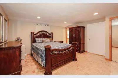 57 Arnold Ave, Lowell, MA 01852 - Photo 11