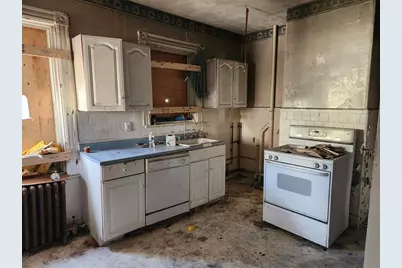 5 Weyanoke Street, Boston, MA 02124 - Photo 19