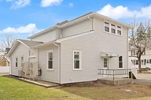 158 Waverley St, Belmont, MA 02478 - Photo 21