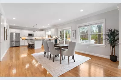 115 Forest St, Reading, MA 01867 - Photo 11