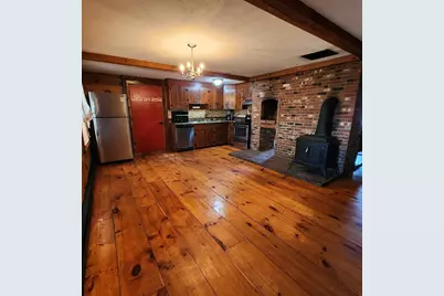 15 Harmon Ave, East Longmeadow, MA 01028 - Photo 5