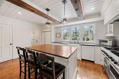 25 Longmeadow Road, Wellesley, MA 02482 - Photo 17