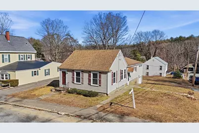 98 Washington St, Groveland, MA 01834 - Photo 3