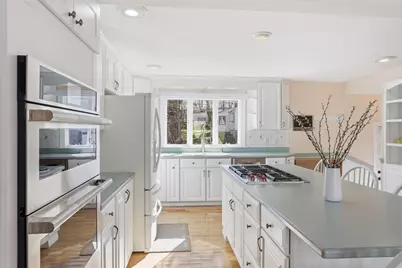 98 Washington St, Groveland, MA 01834 - Photo 7