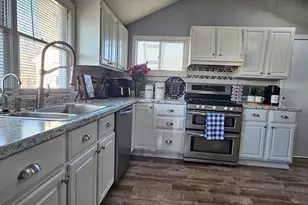 18 Massasoit Ave, Brockton, MA 02302 - Photo 3