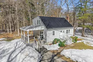 404 River St, Halifax, MA 02338 - Photo 3