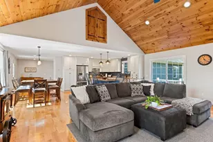 135 Sutherland, Somerset, MA 02726 - Photo 7