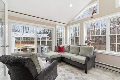 179 Pleasant Street, Framingham, MA 01701 - Photo 11