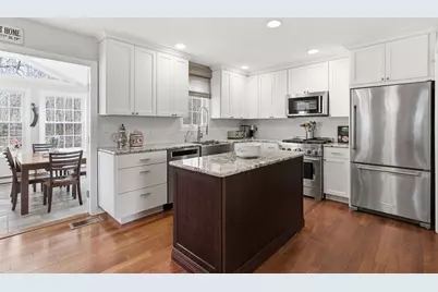 179 Pleasant Street, Framingham, MA 01701 - Photo 7