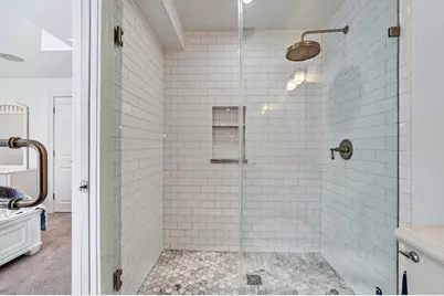 671 E 5th St #1, Boston, MA 02127 - Photo 27