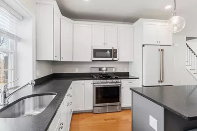 176 Main St #3, Medway, MA 02053 - Photo 9