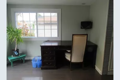 351 Plantation St, Worcester, MA 01604 - Photo 9