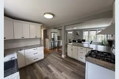 339 Salisbury St, Holden, MA 01520 - Photo 5