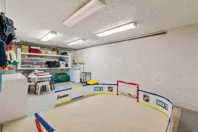 2 Cavanagh Rd, Wellesley, MA 02481 - Photo 23