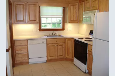 8B Schaller Street #8B, Wellesley, MA 02482 - Photo 3