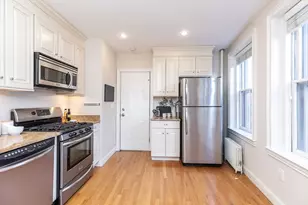 76 W Cedar St, Boston, MA 02114 - Photo 7