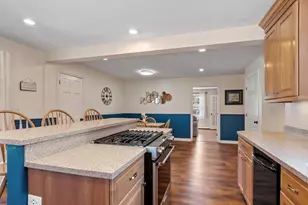 21 Potter Rd, Framingham, MA 01701 - Photo 11