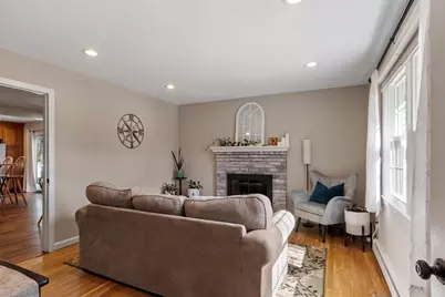 21 Potter Rd, Framingham, MA 01701 - Photo 3