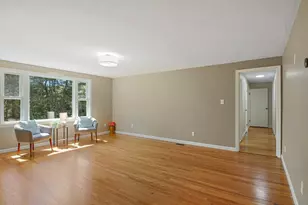 437 Salisbury St, Worcester, MA 01609 - Photo 3