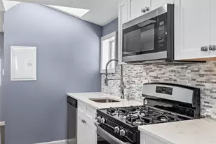 167 Lexington St, Boston, MA 02128 - Photo 11