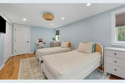 4 Ciaramitaro Ct, Gloucester, MA 01930 - Photo 25