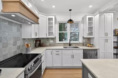 8 Dobbins Road, Waltham, MA 02453 - Photo 9