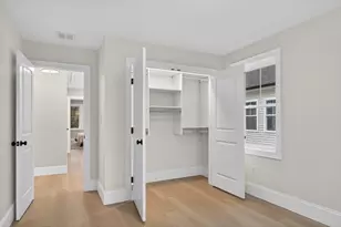 8 Dobbins St, Waltham, MA 02453 - Photo 31