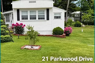 21 Parkwood Dr, Halifax, MA 02338 - Photo 1