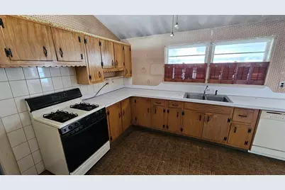 49 Corcoran, Springfield, MA 01118 - Photo 7