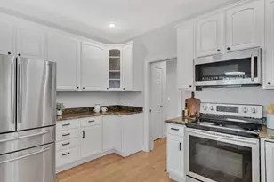 10 Moss St, Burlington, MA 01803 - Photo 17