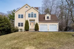 10 Moss St, Burlington, MA 01803 - Photo 1